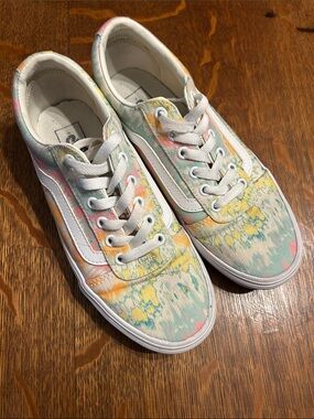 VANS Tie-Dye Pastel Canvas Skate Sneakers Women’s Size 8